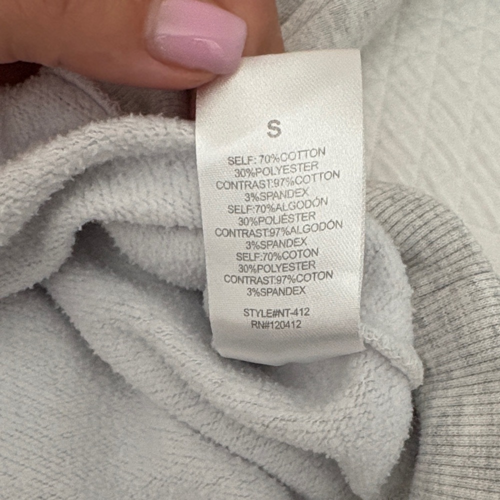 Cute NIA Gray Hoodie Sweater with white draw strings! - Picture 3 of 6
